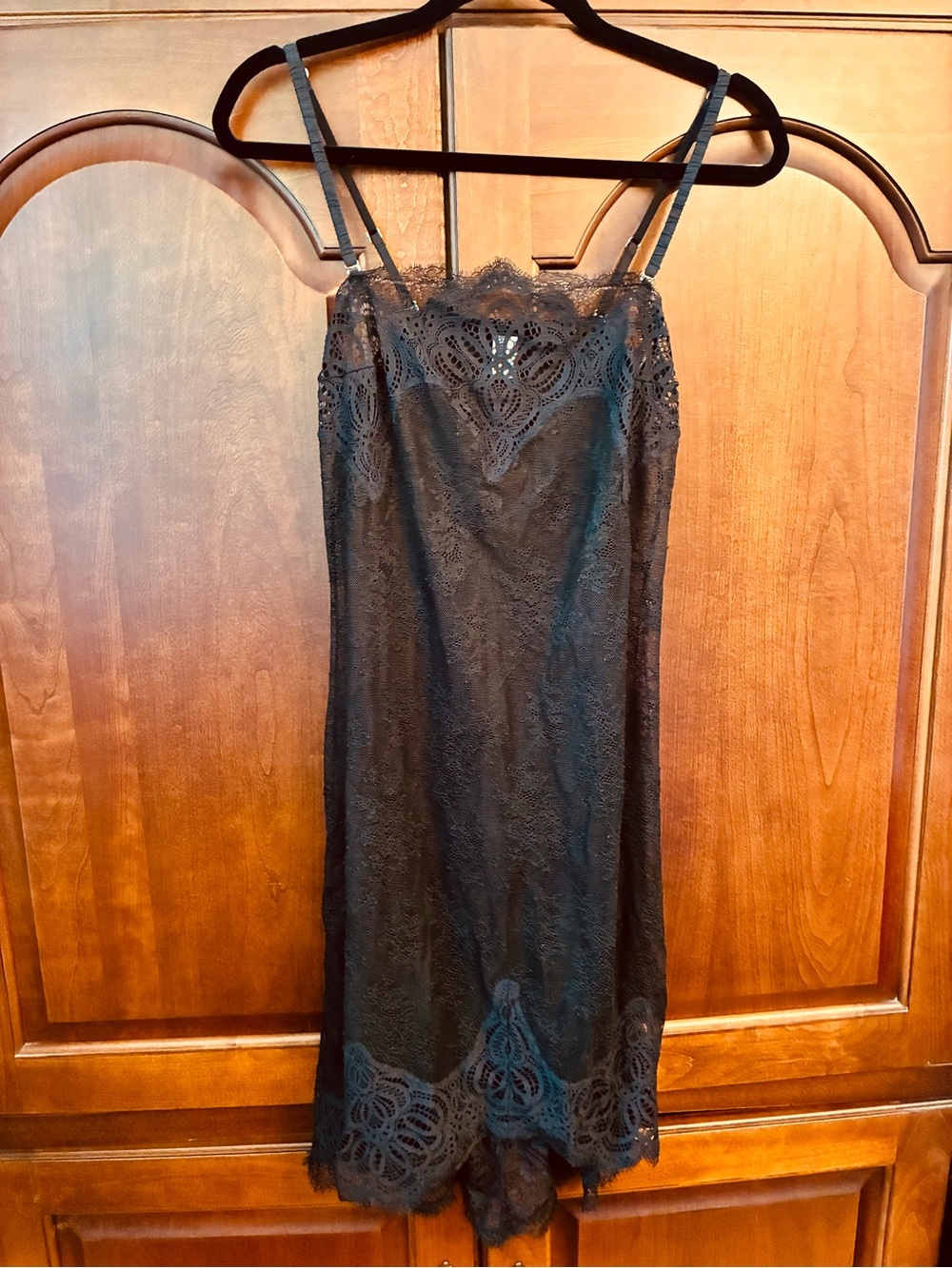 Victoria's Secret Black Lace sheet Chemise Slip coquette feminine romantic med
